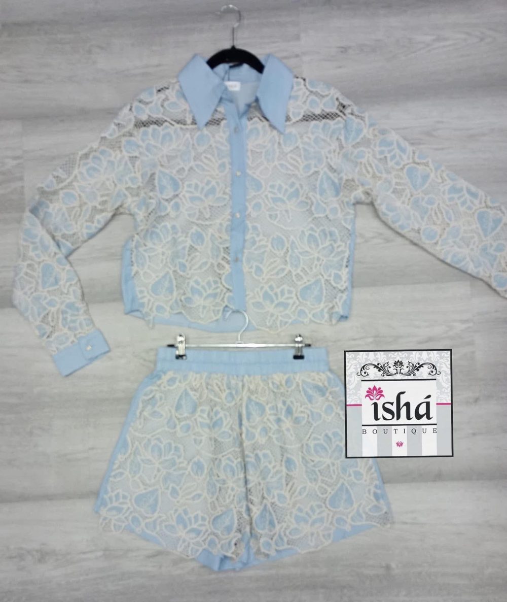 CONJUNTO GALITA azul encaje ecru shorts