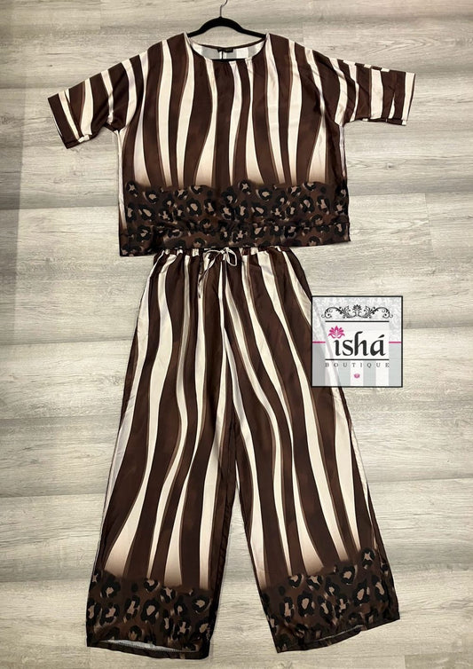 CONJUNTO UNIQUE café beige rayas satinado