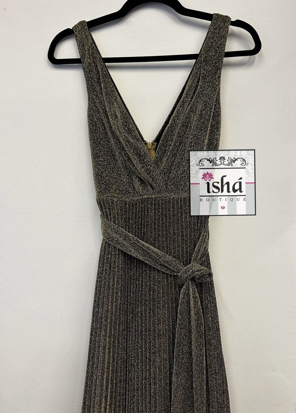 VESTIDO LARGO oro viejo brilloso tableado