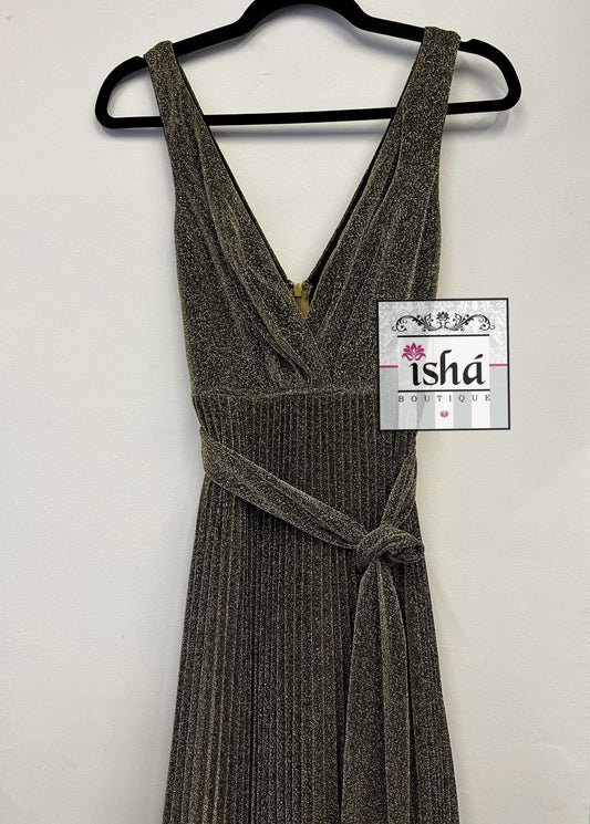 VESTIDO LARGO oro viejo brilloso tableado
