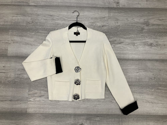 SACO WISE hueso acryl puños negros botones maxi plata